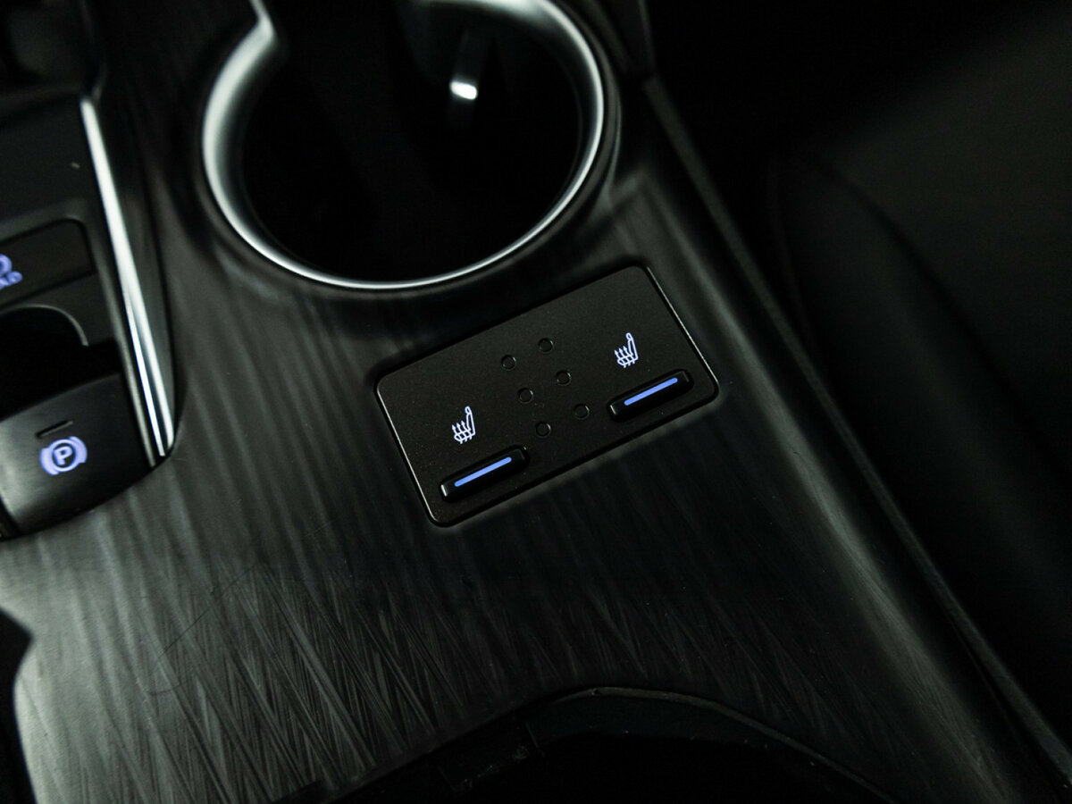 Купить Toyota Camry VIII (XV70) Рестайлинг, 2021, 46 313 км, фото №17