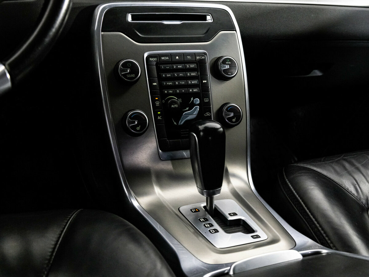 Купить Volvo XC70 II, 2011, 228 963 км, фото №10