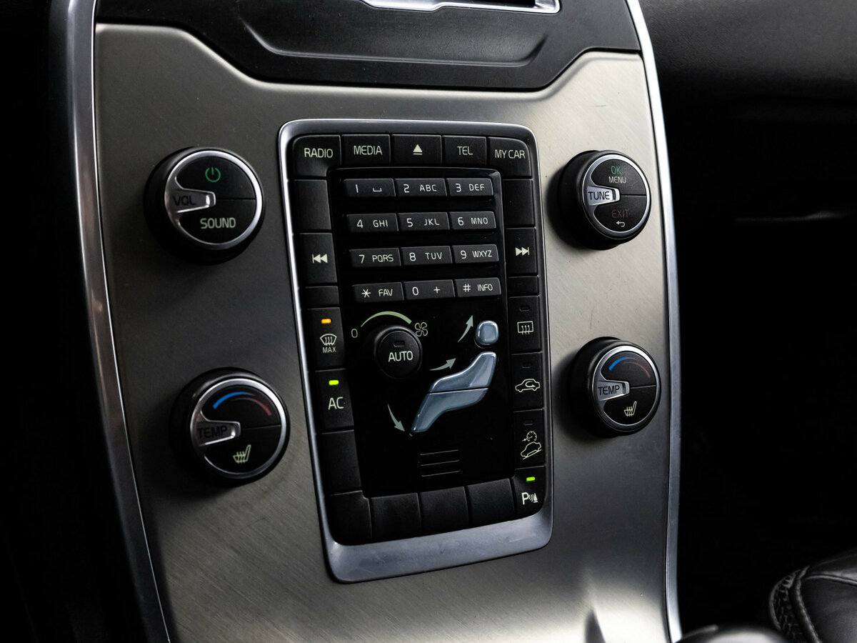 Купить Volvo XC70 II, 2011, 228 963 км, фото №11