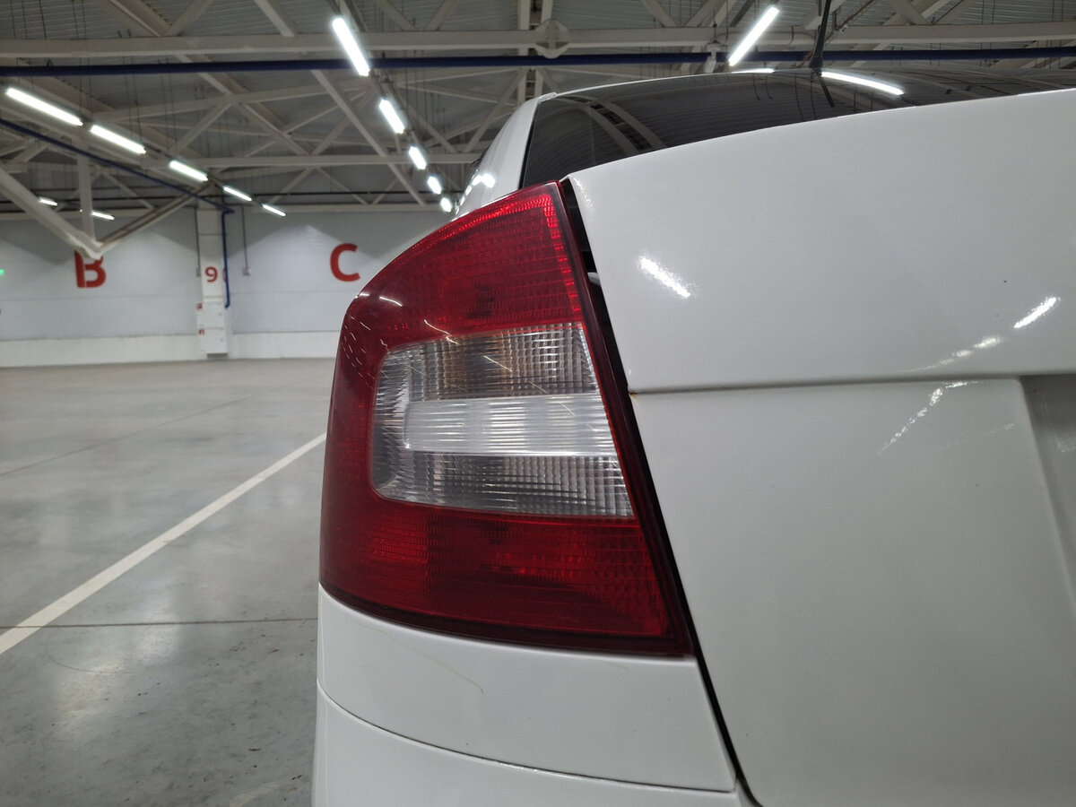 Купить Skoda Octavia II (A5) Рестайлинг, 2011, 288 610 км, фото №9