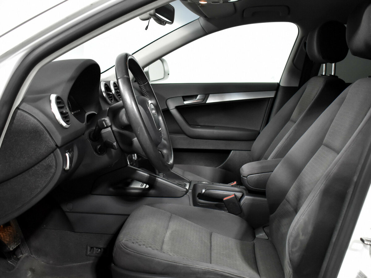 Купить Audi A3 Sportback II (8P) Рестайлинг 2, 2009, 102 000 км, фото №10