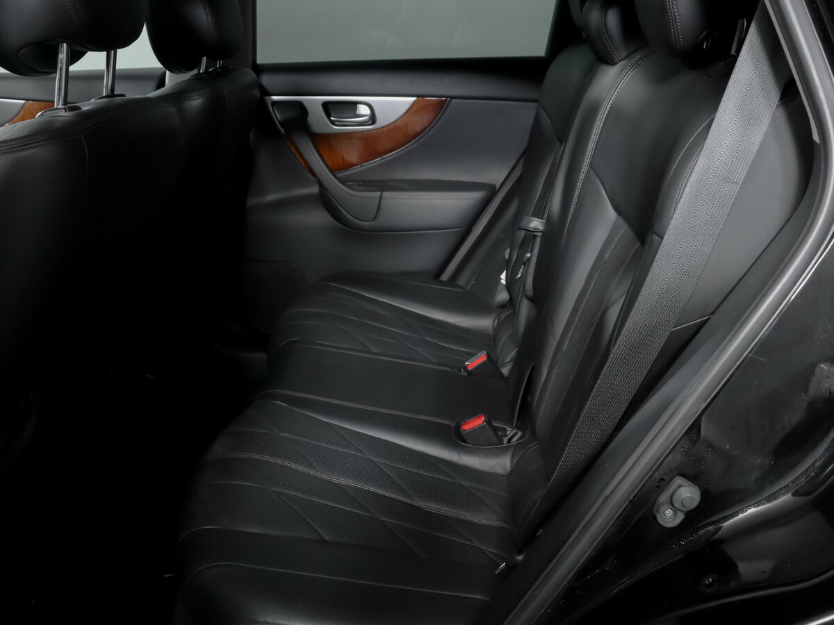 Купить Infiniti QX70, 2015, 114 311 км, фото №10