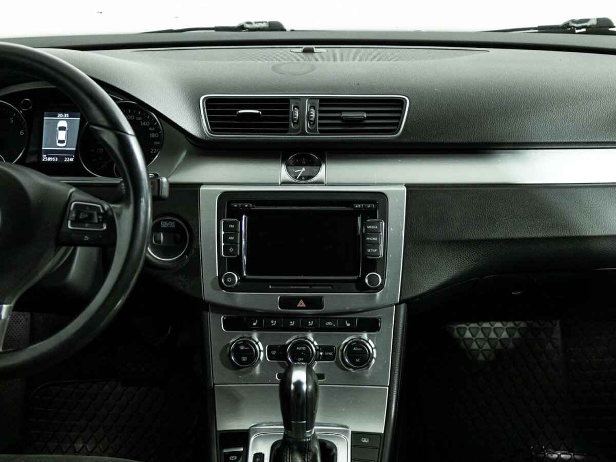 Купить Volkswagen Passat B7, 2011, 258 952 км, фото №13