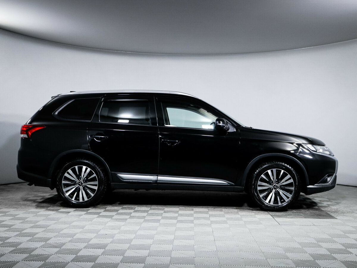 Купить Mitsubishi Outlander III Рестайлинг 3, 2019, 128 765 км, фото №4