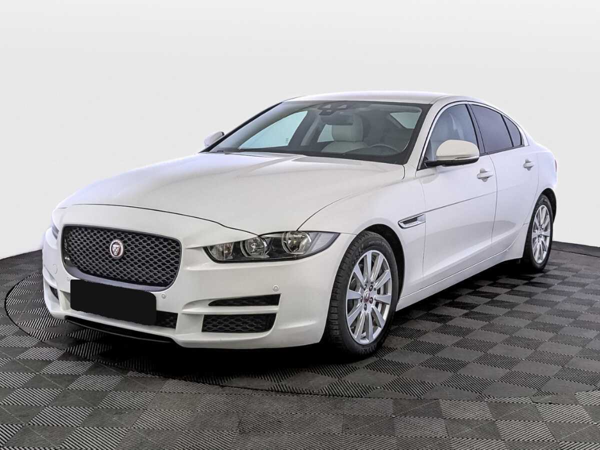 Jaguar XE