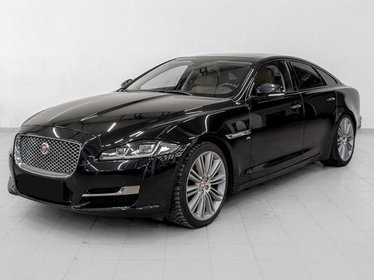 Jaguar XJ