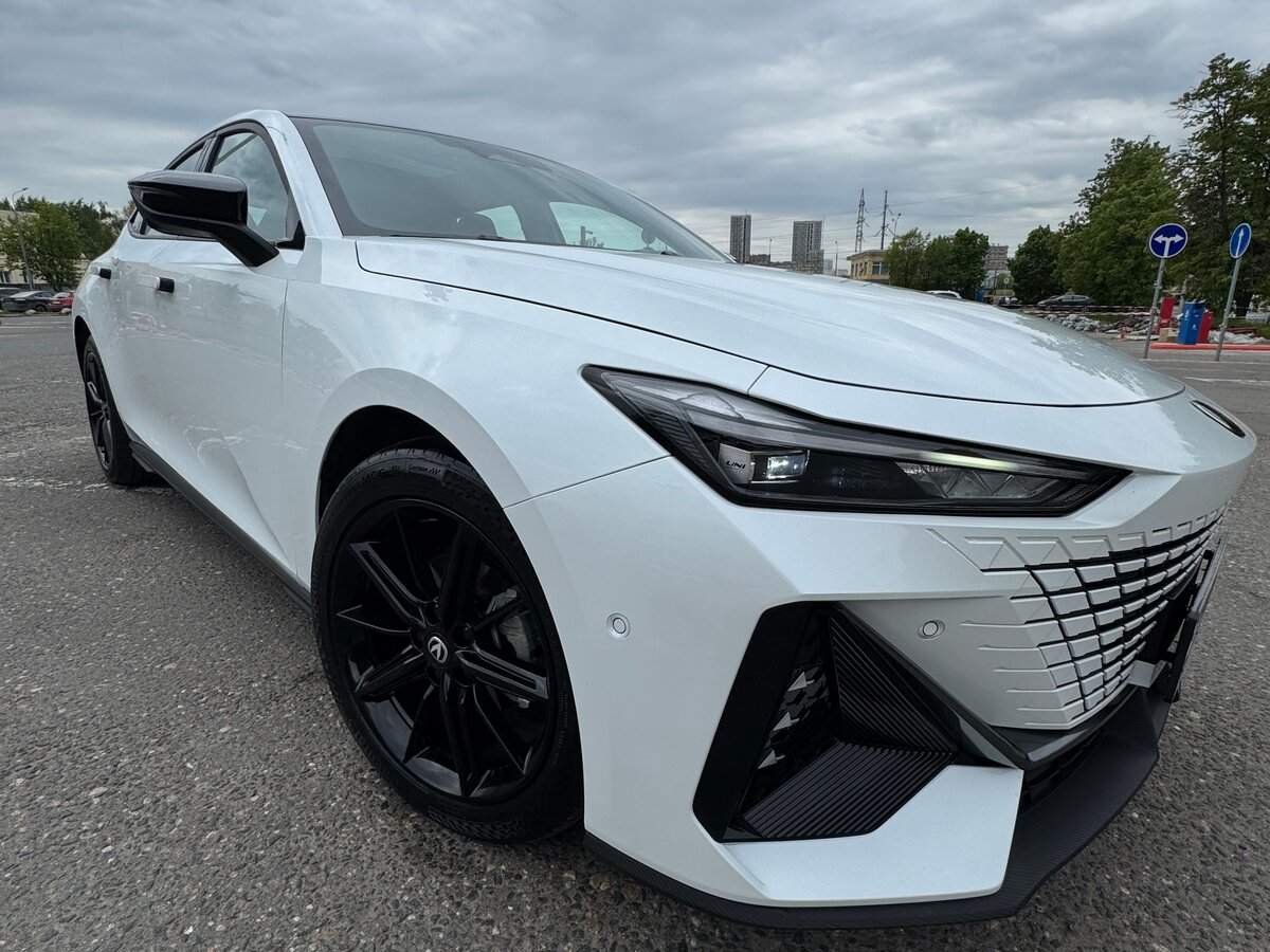 Changan UNI-V