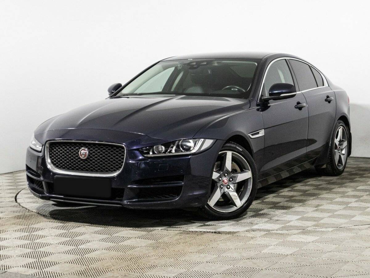 Jaguar XE