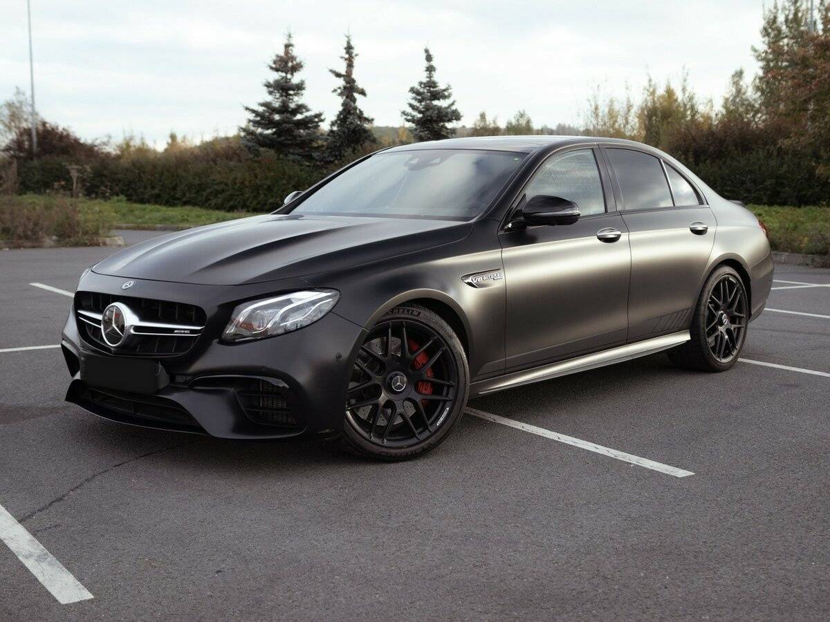 Mercedes-Benz E-Класс AMG