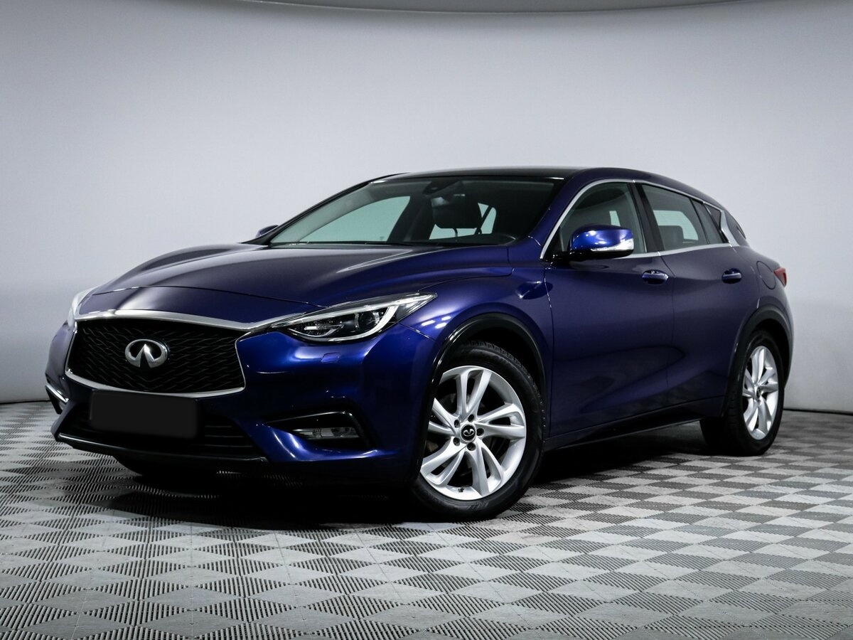 Infiniti Q30